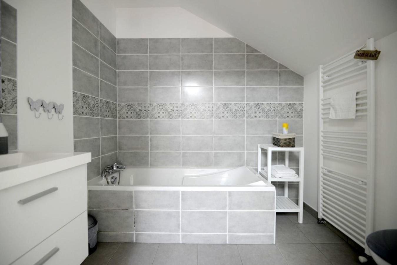 Les 4 Saisons Piscine Interieure Apartment Mer Bilik gambar